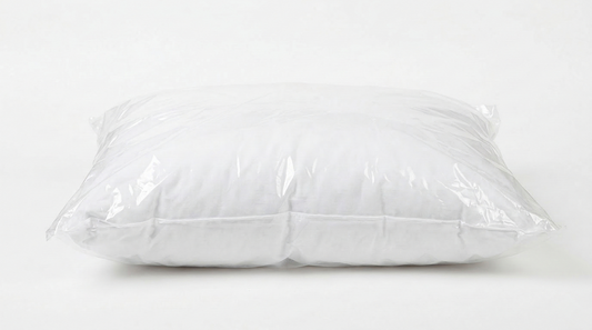 Is slapen op een polyester kussensloop slecht? Dit zijn de nadelen voor huid, haar & gezondheid